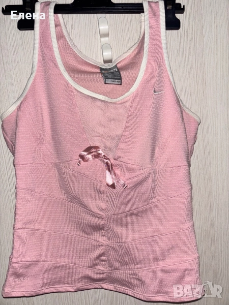 Спортен топ nike, снимка 1