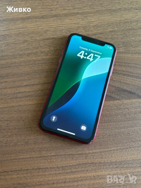 iPhone XR 128GB Product RED - 81% Battery Health, снимка 1