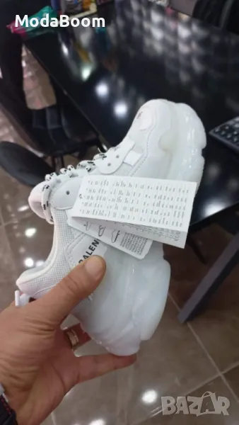 Balenciaga бели дамски маратонки , снимка 1