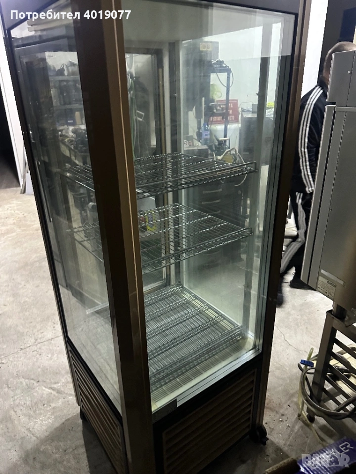 Ветрина +2+8 за сладки торти  или напитки , снимка 1