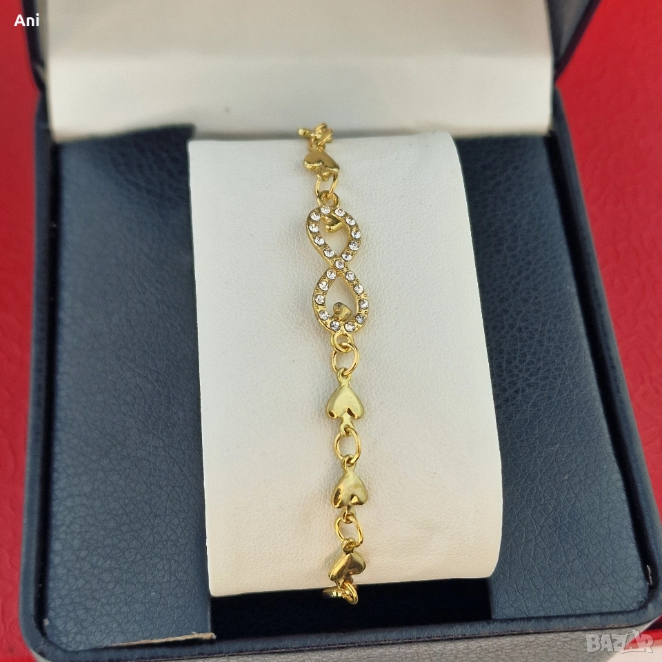 Гривна “Infinity Hearts Gold” – 18К позлата , снимка 1