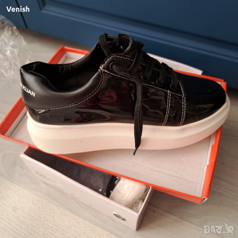 Обувки черен лак, снимка 1