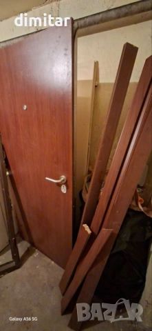 продавам входна врата, снимка 3 - Входни врати - 51888484