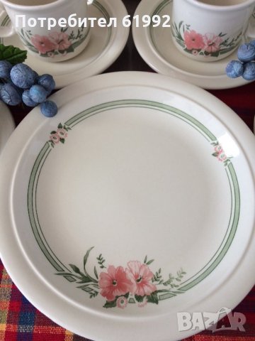 Английски порцеланов сервиз, снимка 6 - Сервизи - 32503910