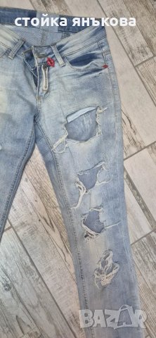 Продавам накъсани дамски светли дънки, снимка 3 - Дънки - 50202188