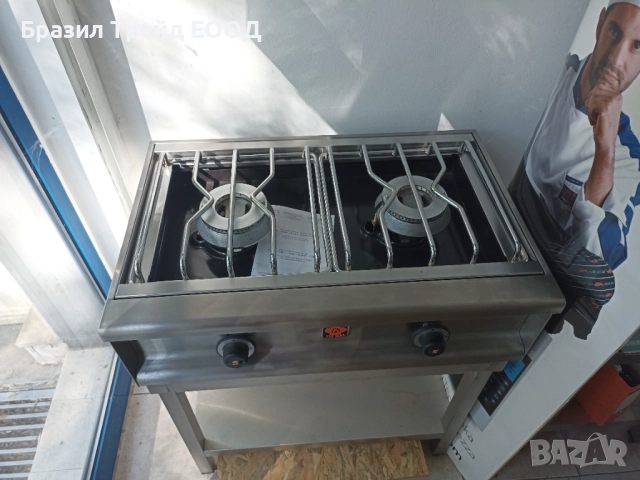 Професионален Газов Котлон с две горелки