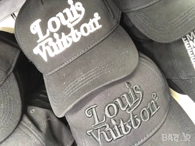 шчпки с козирка dsquared2 nike puma celine amiri, снимка 16 - Шапки - 51356193