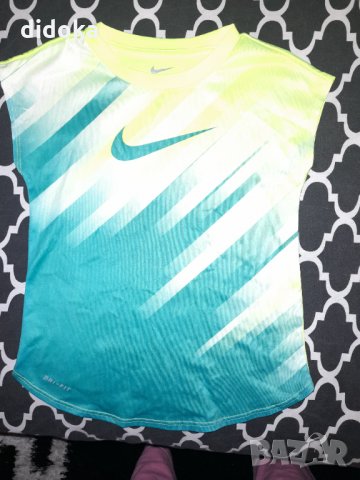 Потник Nike , снимка 1 - Детски тениски и потници - 33473498