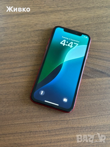 iPhone XR 128GB Product RED - 81% Battery Health, снимка 1