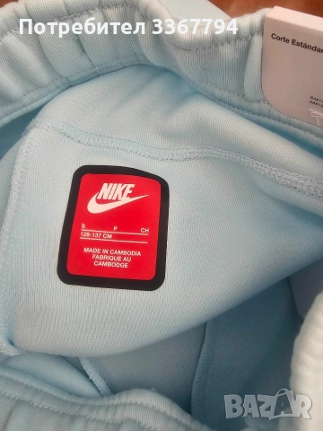 Оригинални детски къси панталонки Nike Tech Fleece , снимка 6 - Детски къси панталони - 53538191