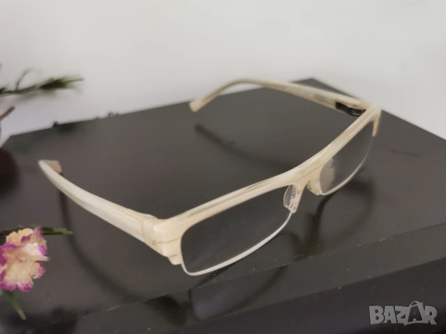 Марка MOSCHINO бели рамки за очила, снимка 6 - Слънчеви и диоптрични очила - 42202923