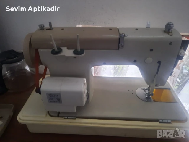 Електрическа шевна машина, снимка 2 - Шевни машини - 51291662