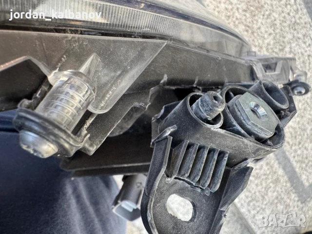 Десен фул лед фар Full Led Тойота Корола Toyota Corolla E210 само за 800лв. 81110-02S60, снимка 10 - Части - 51144701