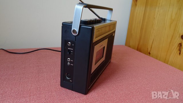 vintage SANWA 7003 Radio Tape-Recorder, снимка 5 - Радиокасетофони, транзистори - 32558462
