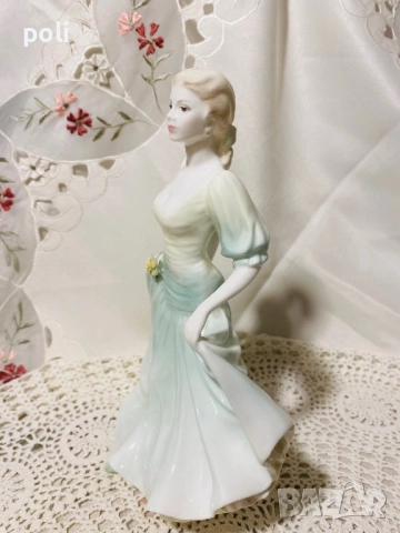 порцеланова статуетка, снимка 2 - Статуетки - 52399048