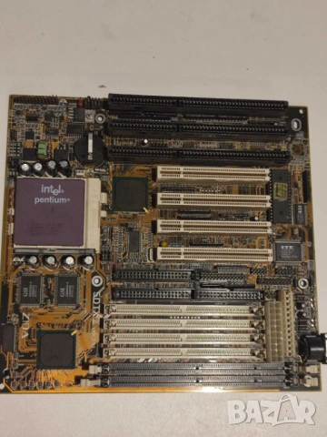 Части Платка с процесор от ретро компютър, снимка 2 - Дънни платки - 53010834