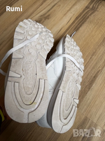 Оригинални кожени чисто бели класически маратонки REEBOK ! 39 н, снимка 11 - Маратонки - 52227807