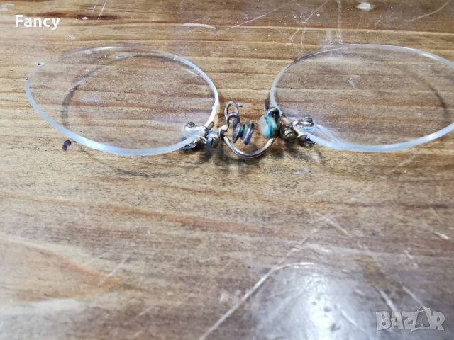 много стари очила, снимка 3 - Антикварни и старинни предмети - 43362936