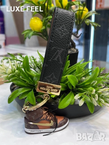Ключодържатели ⚜️ Louis Vuitton , снимка 14 - Подаръци за мъже - 53119004