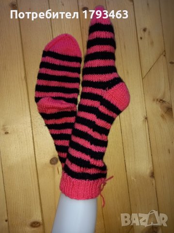 Ръчно плетени дамски чорапи, снимка 2 - Дамски чорапи - 37790298
