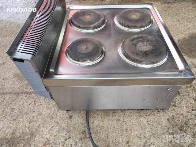 Професионална печка с котлони, снимка 4 - Обзавеждане на кухня - 53240983