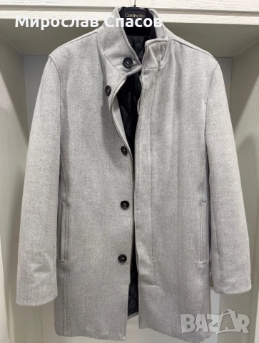 Мъжко палто Zara - светлосиво, елегантен модел. Размер S