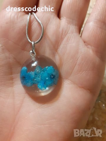 Обеци и колиета с Незабравки, снимка 5 - Бижутерийни комплекти - 35429064