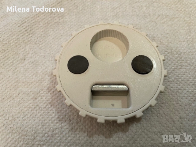 Отварачка - затварачка с магнит на “Каменица”, снимка 2 - Антикварни и старинни предмети - 53347823