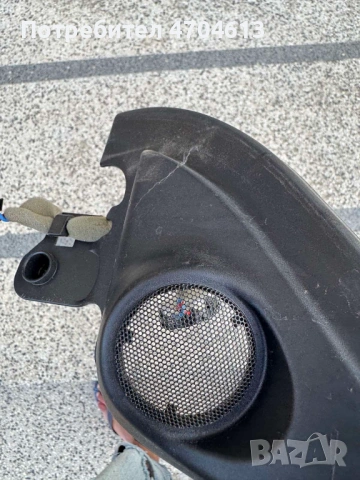 Вътрешна горна лайсна предна дясна врата на Range Rover Evoque само за 50Eur. BJ32-20904, снимка 6 - Части - 53116910