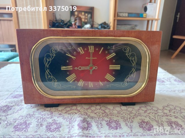 Настолен часовник Янтар, снимка 4 - Антикварни и старинни предмети - 37825882