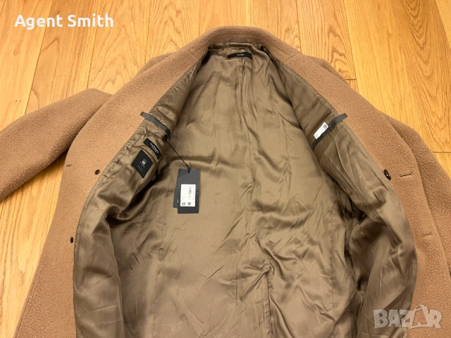 Палто Hugo Boss размер 52, снимка 5 - Палта - 53603461