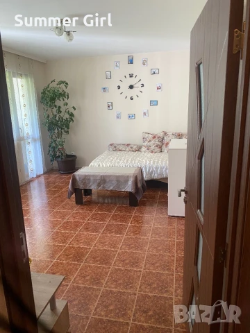 Продава се студио, напълно обзаведено