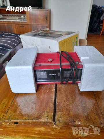 Стар радио часовник Browni, снимка 2 - Антикварни и старинни предмети - 52944720