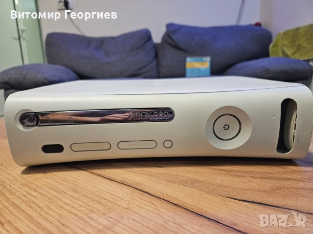 Конзола Xbox 360 (2009), снимка 2 - Xbox конзоли - 53116212