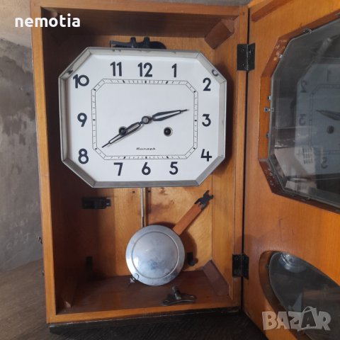 Стенен часовник Янтар, снимка 2 - Антикварни и старинни предмети - 43984396