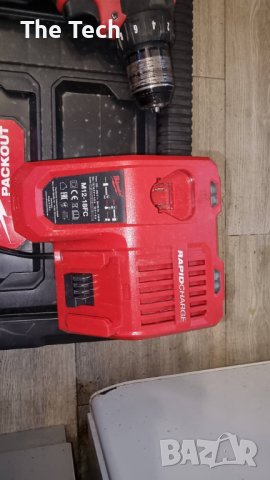 Оригинално бързо зарядно за Milwaukee M12-18FC, снимка 2 - Други инструменти - 43557050