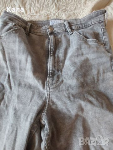 Дамски дънки на Bershka, снимка 2 - Дънки - 37879453