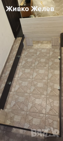 Продавам 2 легла с подм.рамки и матраците, снимка 2 - Спални и легла - 52817801
