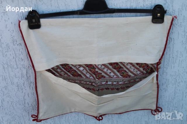 Възглавница с бродерия на ленена панама, снимка 9 - Антикварни и старинни предмети - 50565566