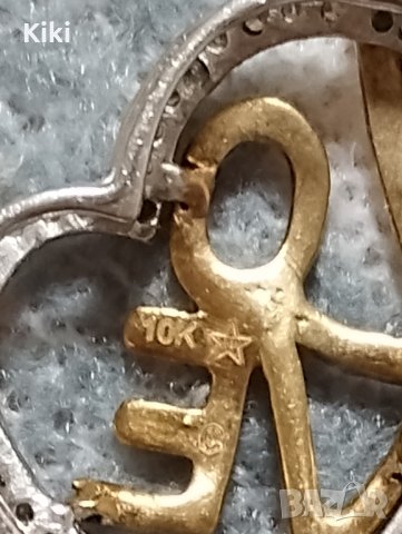 Златна висулка 10 кр с диамантчета., снимка 1 - Колиета, медальони, синджири - 43414155