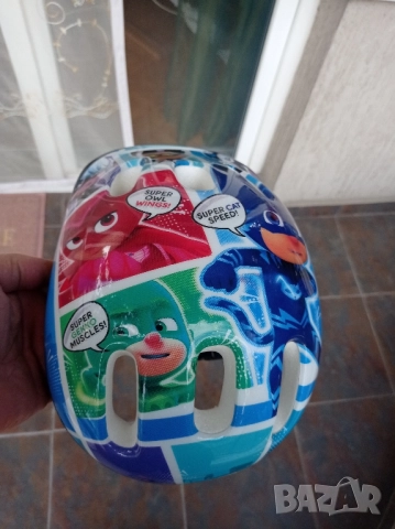 детска каска за велосипед или друго превозно средство 