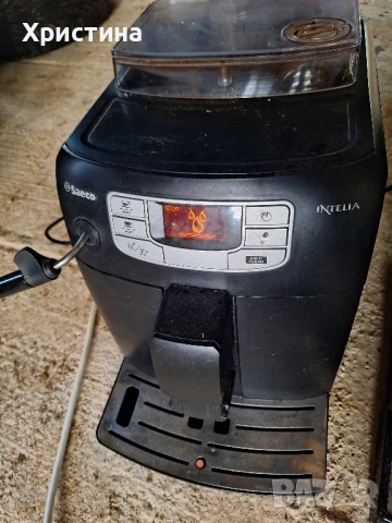 Кафемашина Saeco Intelia, снимка 2 - Кафемашини - 51036751