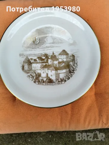 Порцеланова чиния за стена с позлата, снимка 1