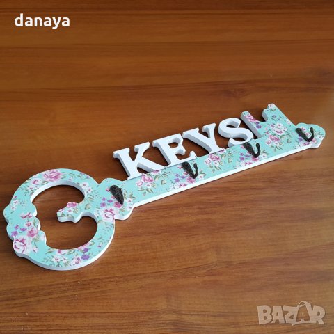 Декоративна закачалка за ключове с форма на голям ключ и надпис KEYS, снимка 2 - Закачалки - 26675217