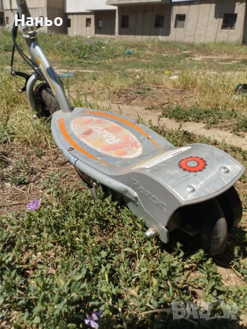 Детска електрическа тротинетка-RAZOR!, снимка 8 - Мотоциклети и мототехника - 51528237