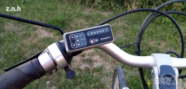 Електрически велосипед  Giant, снимка 10 - Велосипеди - 51649675