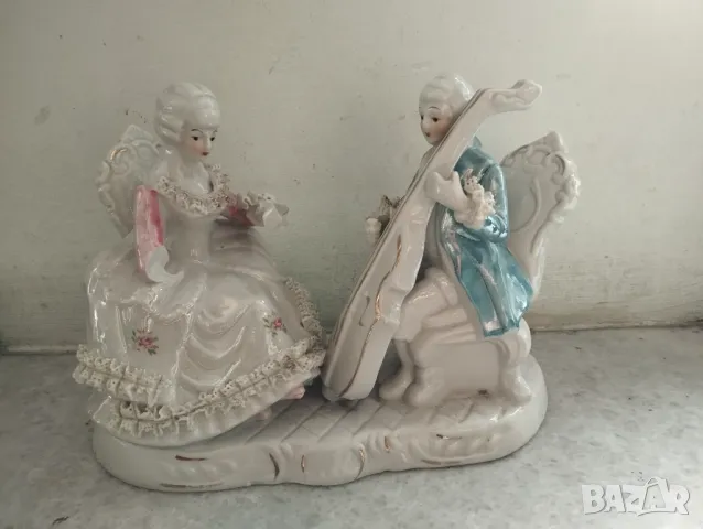 порцеланова статуетка