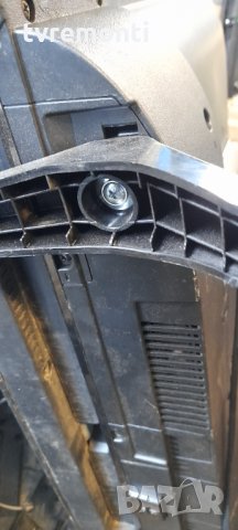 оригинална стойка телевизор TELEFUNKEN 32HE5010, снимка 4 - Стойки, 3D очила, аксесоари - 35377784