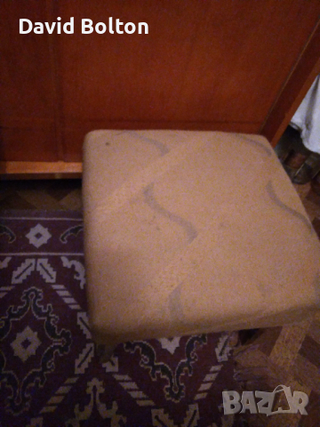 Табуретка , снимка 3 - Дивани и мека мебел - 33740480