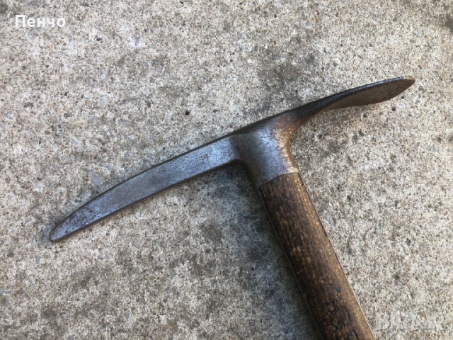 стар военен /алпийски/ пикел "STUBAI" - MADE IN AUSTRIA - WWII - WEHRMACHT Gebirgsjäger, снимка 2 - Антикварни и старинни предмети - 51776165